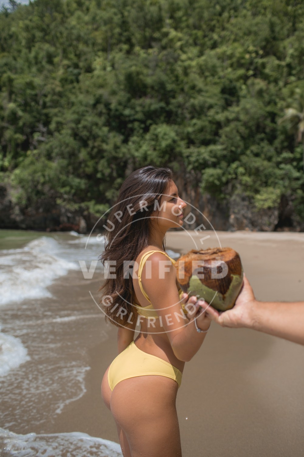 Andrea Mills - top GFE